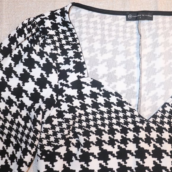 Fashion to Figure Houndstooth Bodycon Dress - Picture 4 of 4